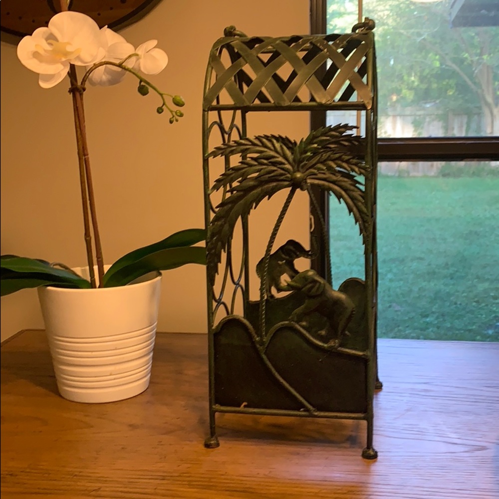 Tropical Wine Rack